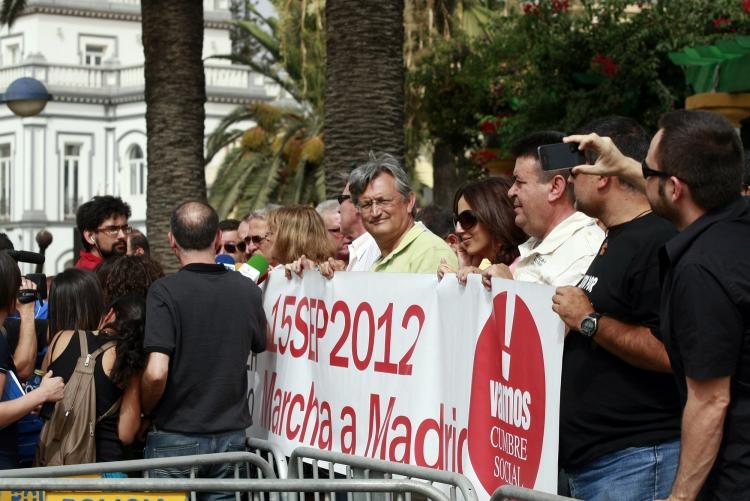 La Cumbre Social de Melilla inicia las movilizaciones contra las medidas aprobadas del Gobierno