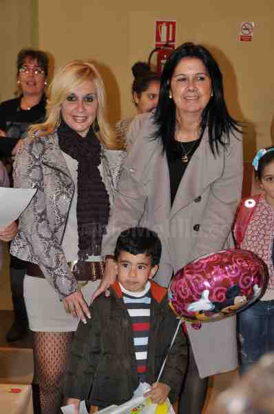 Los Reyes Magos premian con regalos la lectura entre los más jóvenes