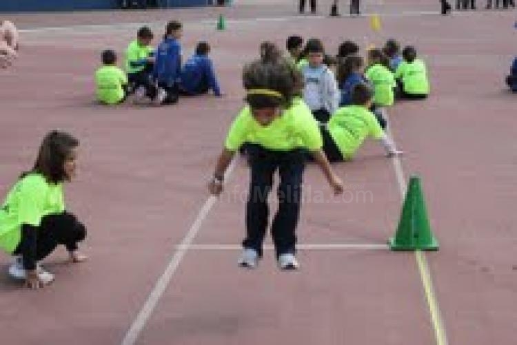 Éxito del torneo "Jugando al Atletismo" del Club Atlético Melilla