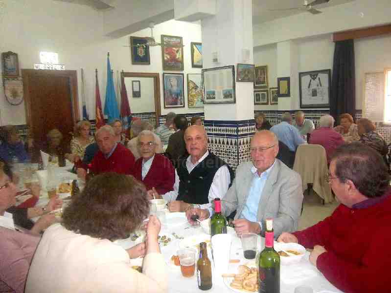 A la comida asistieron numerosos socios