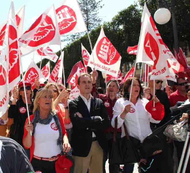 Enérgicas protestas contra la reforma laboral y los recortes marcan la celebración del 1º de Mayo