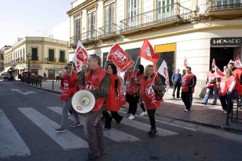 La ausencia de incidentes es la tónica general en esta jornada de huelga