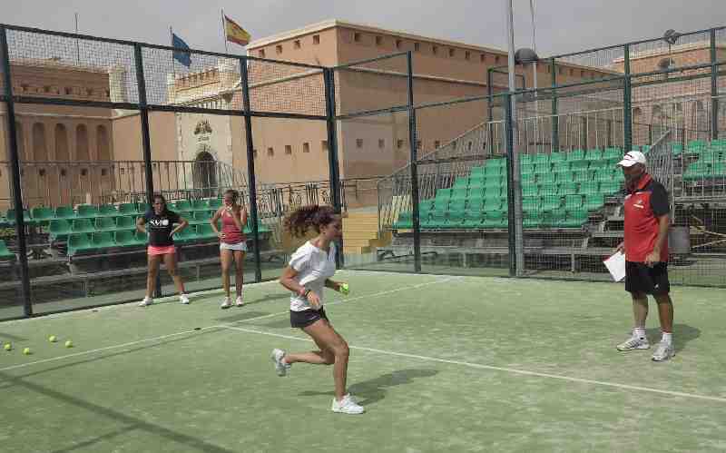 Padel: El equipo de competición se prepara para el Nacional de Menores