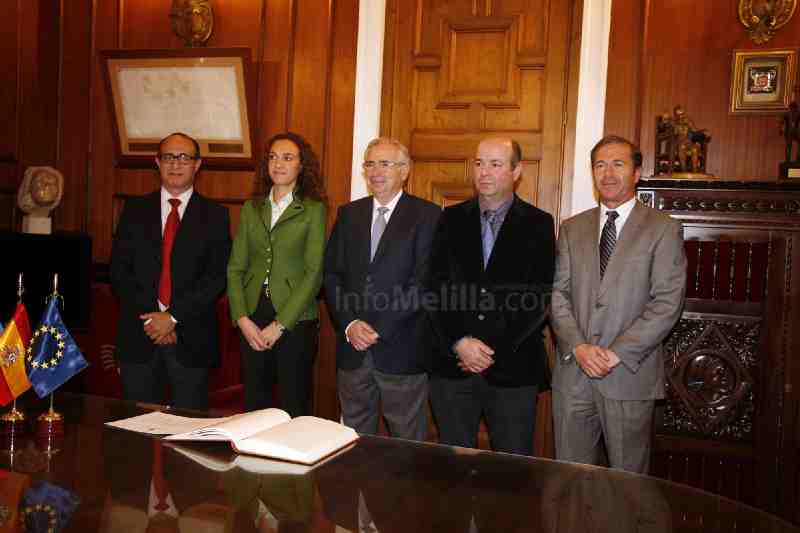 El acto se ha celebrado ante la presencia del nuevo delegado del Gobierno