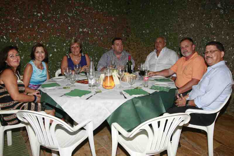 Noche benéfica en la caseta militar