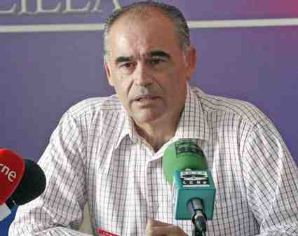 El coordinador local de UPyD, Emilio Guerra