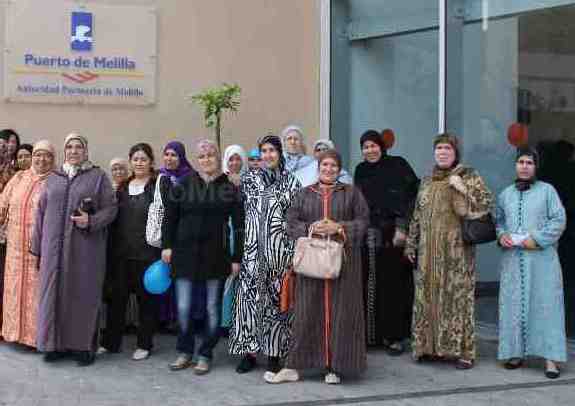 Mujeres Vecinales recibirá casi 100.000 euros de la Ciudad Autónoma para formación y talleres