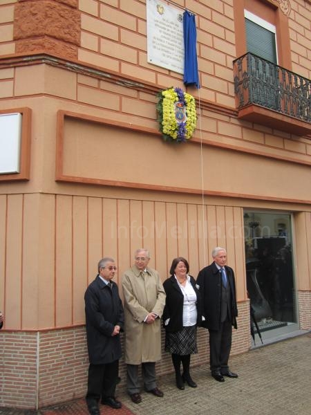 La Salle coloca una placa conmemorativa en el primer edificio que albergó a esta institución en Melilla