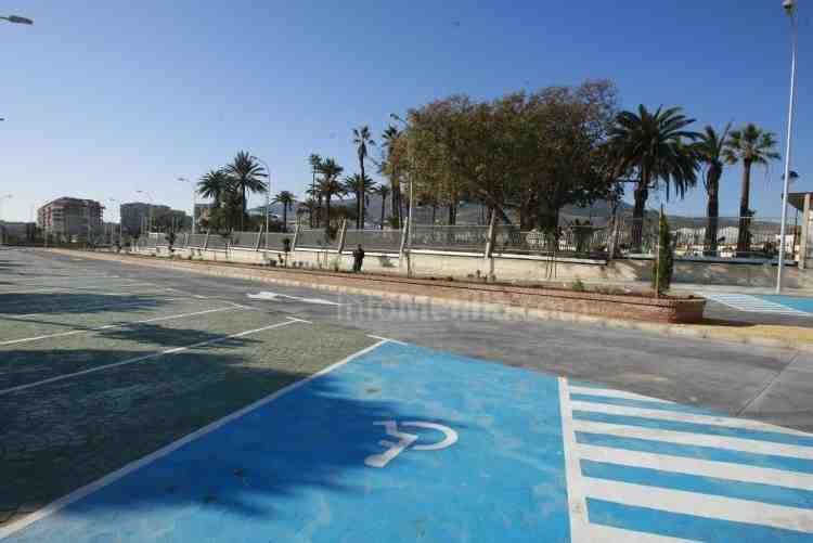 La zona se ha convertido en lugar de reunión para muchos jóvenes