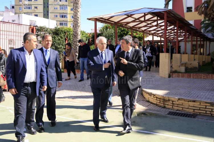 Melilla pone en marcha las obras de la cubierta de las pistas del Velázquez y da cumplida cuenta del convenio con el CSD