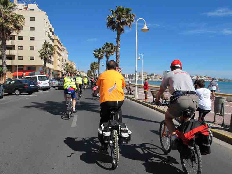 Melilla ConBici continúa su lucha por hacer de Melilla una ciudad más amable, más moderna y más respirable