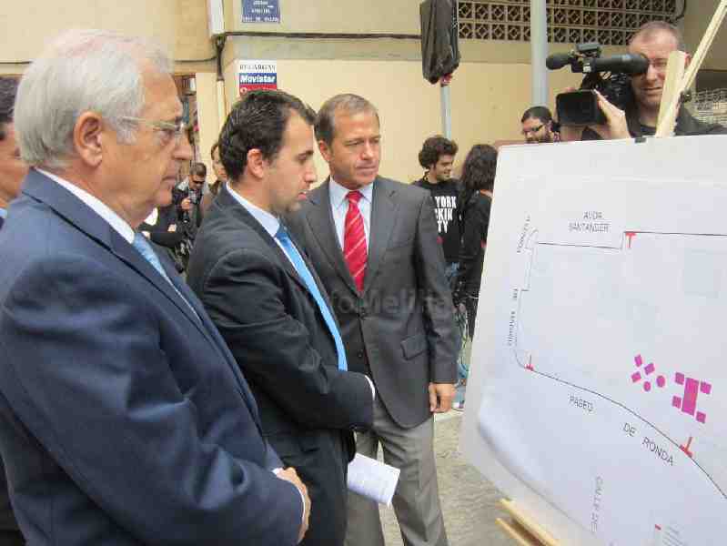 La Ciudad invierte 286.000 euros en completar la mejora de la accesibilidad de la urbanización Ciudad de Málaga