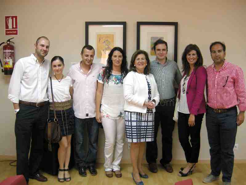 El Barkani arropa a Maribel Pintos en su presentación como nueva directora de la Residencia de Mayores