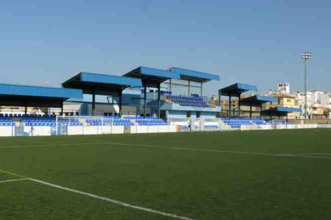 Estadio "Vivar Téllez", escenario del choque entre veleños y melillenses