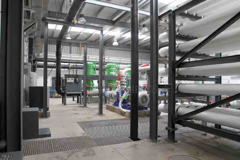 Las obras de la planta desalobradora permitirán aumentar en 10.000 m3 el suminitro de agua potable a la red de abastecimiento