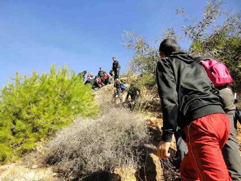 Guelaya visita el Barranco del Nano junto a Proyecto Hombre y el colegio Huerta Salama