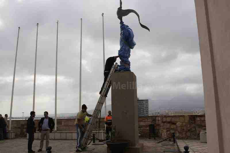 Descubren que la estatua de Pedro de Estopiñán es de Restituto Martín Gamo