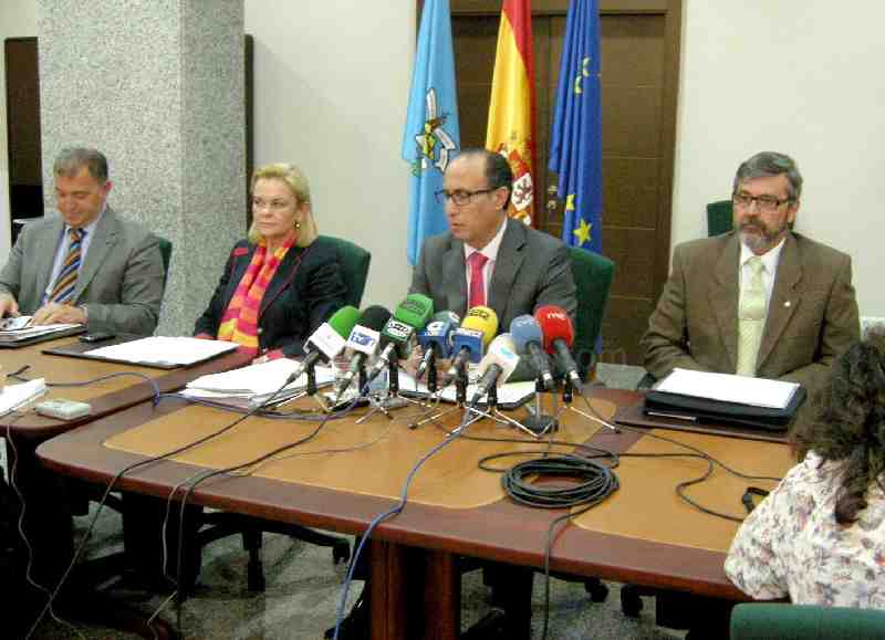 El delegado del Gobierno ha comparecido tras la reunión