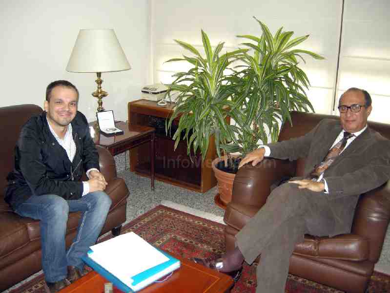Aguilar junto a El Barkani durante el encuentro que ambos han mantenido