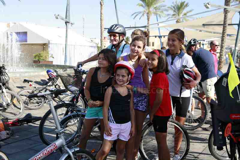 Comienza la Semana Europea de la Movilidad en Melilla con una pedalada mutitudinaria
