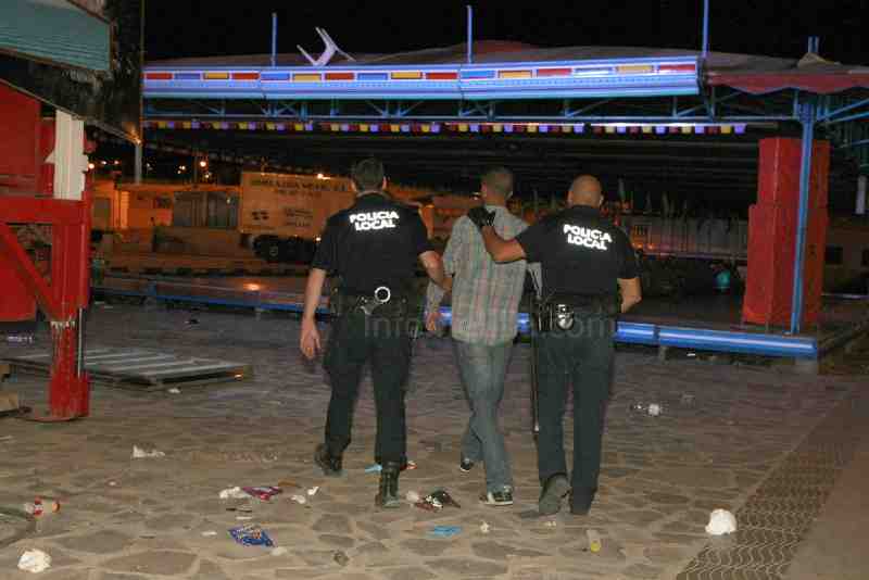 Interceptadas hasta el momento 41 personas cuando intentaban ocultarse en atracciones de feria con destino a la Península