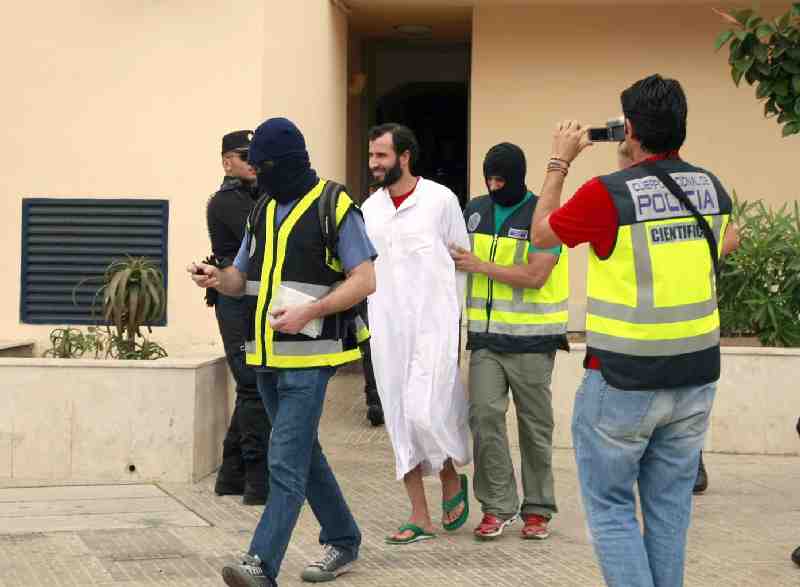 El juez envía a prisión a los dos islamistas detenidos en Melilla