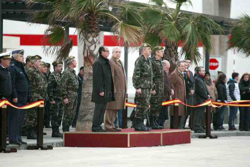 Melilla despide a 200 soldados que participarán en la misión del Líbano
