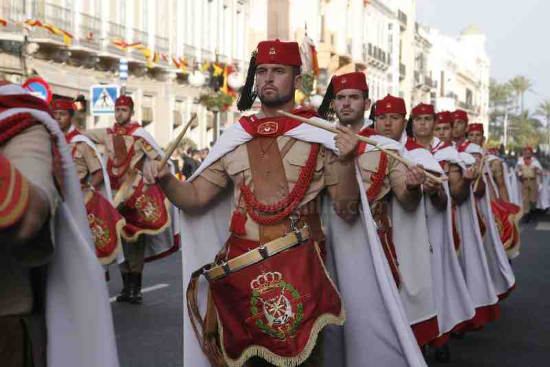 Un brillante desfile militar pone el broche de oro al DIFAS 2012 en Melilla