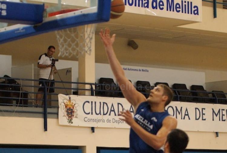 Deividas Busma, pivot de Melilla Baloncesto