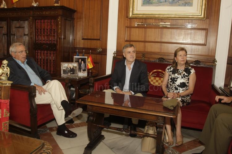 El teniente general Juan Ángel Martín Villalón recibirá esta noche el título de ‘Melillense del Año’