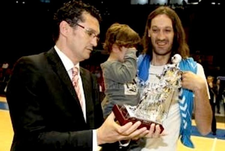 Homenaje de Cajasol Sevilla a Nacho Romero