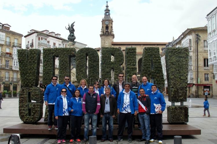 El equipo visitando la capital alavesa, Vitoria-Gasteiz