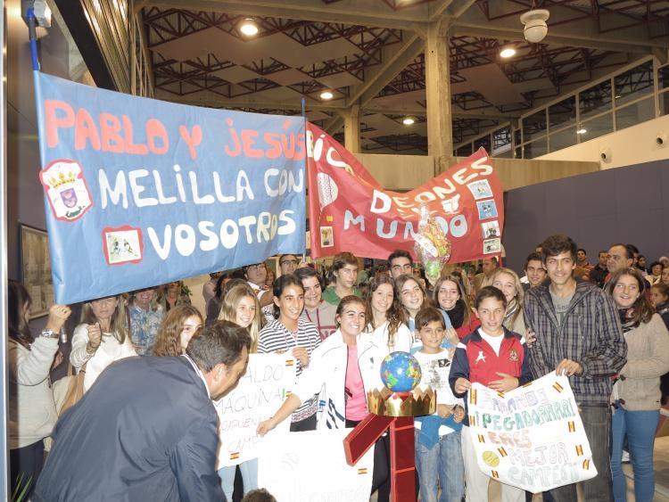 Padel: Melilla recibe por todo lo alto a sus campeones del Mundo