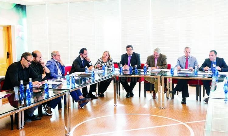 Baloncesto: Cambios en la Adecco Oro 13/14: se jugará el 29 de diciembre