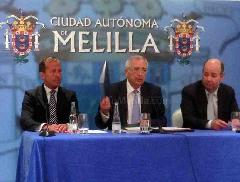Imbroda resalta la situación financiera saneada de Melilla pese a la crisis
