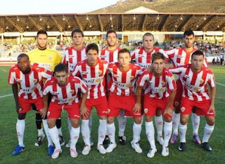 Almería B próximo rival azulino en el municipal de deportes melillense