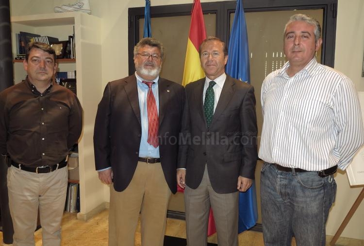 Tras la derrota ante el Cádiz el Melilla a cinco puntos de la plaza de promoción por mantener la categoría