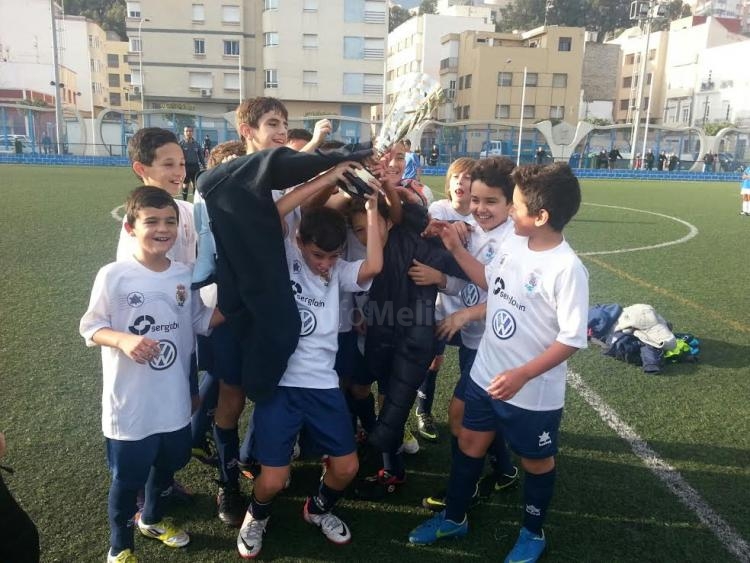 Fútbol Base: La Peña Madridista A alevín, primera campeona de la Copa Federación 2013-2014