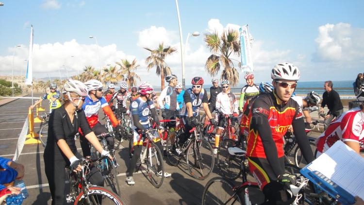 Ciclismo: El pasado domingo se disputó la tradicional "Carrera del Pavo" Navidad 2013