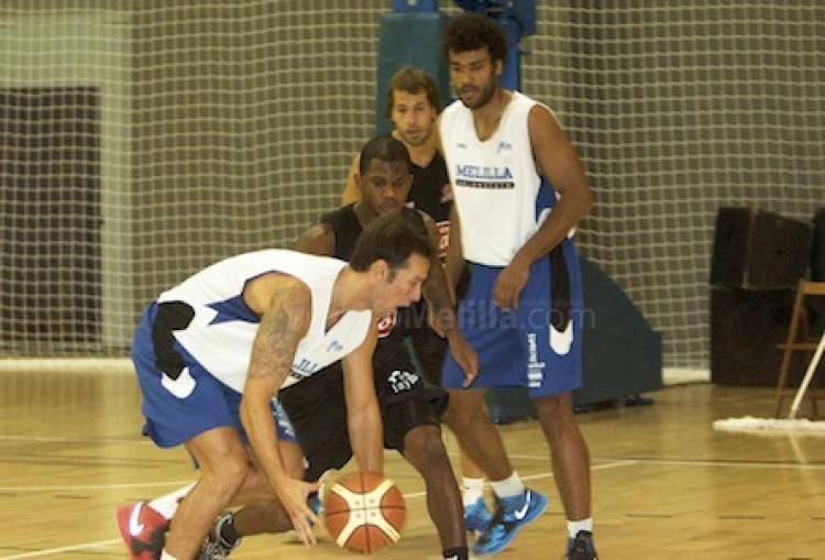 Una buena segunda mitad no es suficiente ante Quesos Cerrato Palencia (77-72)