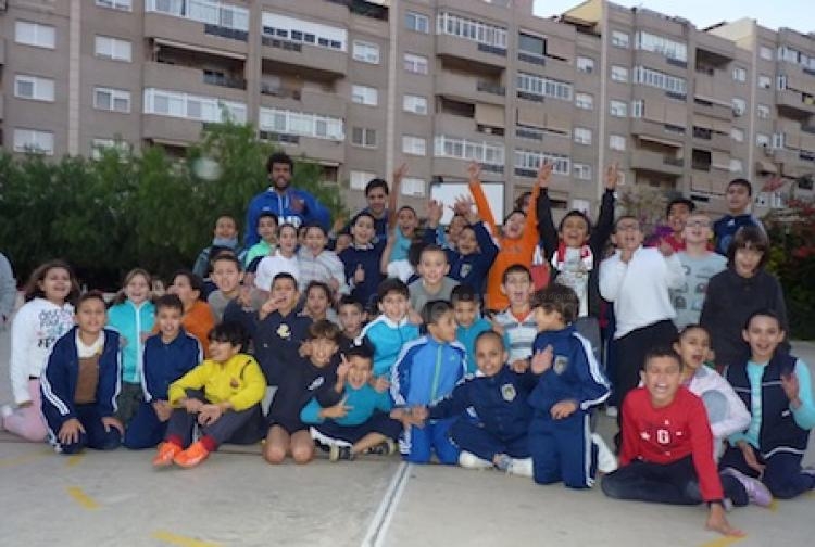Melilla Baloncesto: Visita al CEIP Pedro de Estopiñan