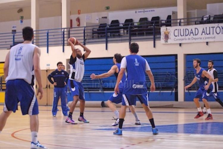 Doble sesión para el Melilla Baloncesto en la vuelta a los entrenamientos tras el parón navideño