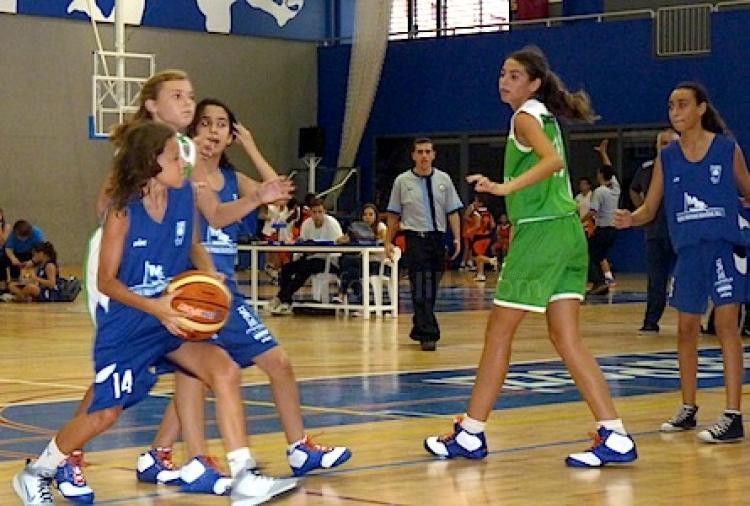 Baloncesto base femenino