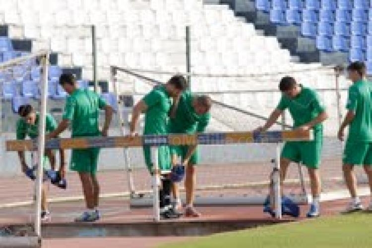Unión Deportiva: Entrenamiento sólo matinal en el "Álvarez Claro" con muchas bajas de por medio