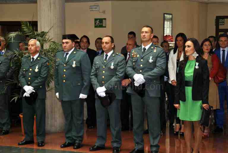 Homenaje a los veteranos de la Guardia Civil en Melilla por su aniversario