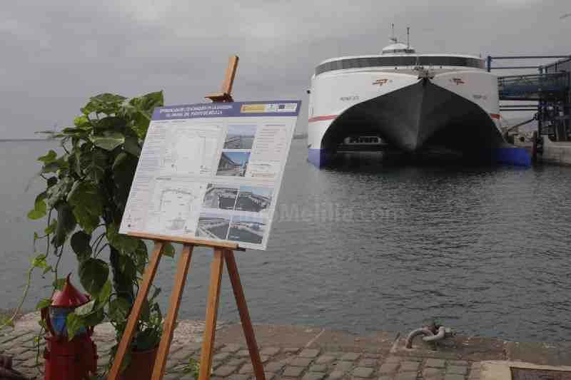 El puerto de Melilla invierte casi 2,5 millones en nueva pasarela de embarque