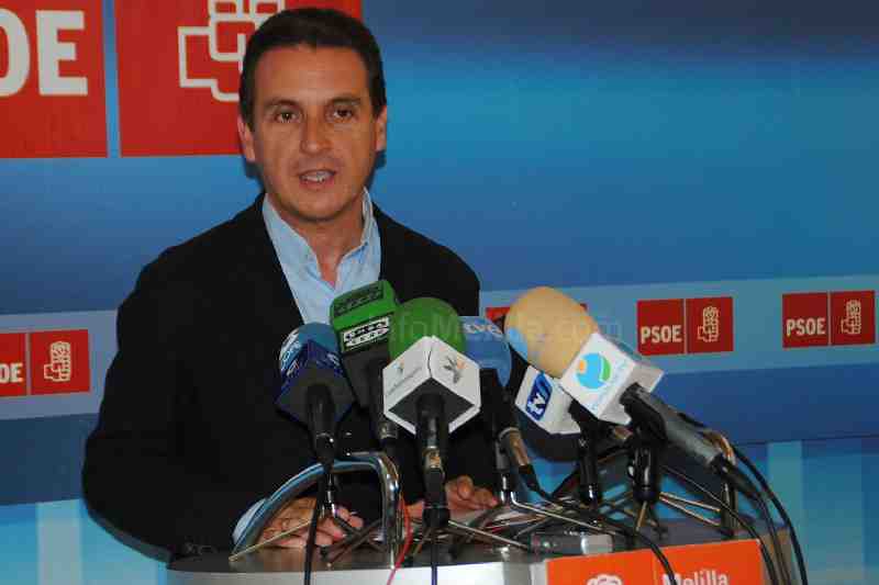 PSOE: Imbroda ha pasado de pedir firmeza a justificar acciones de Marruecos