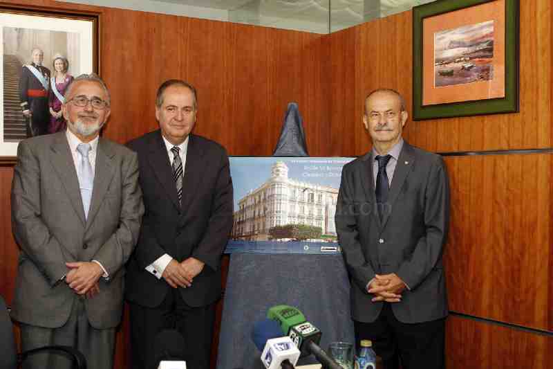 Alumnos de postgrado participan en un seminario sobre modernismo en Melilla