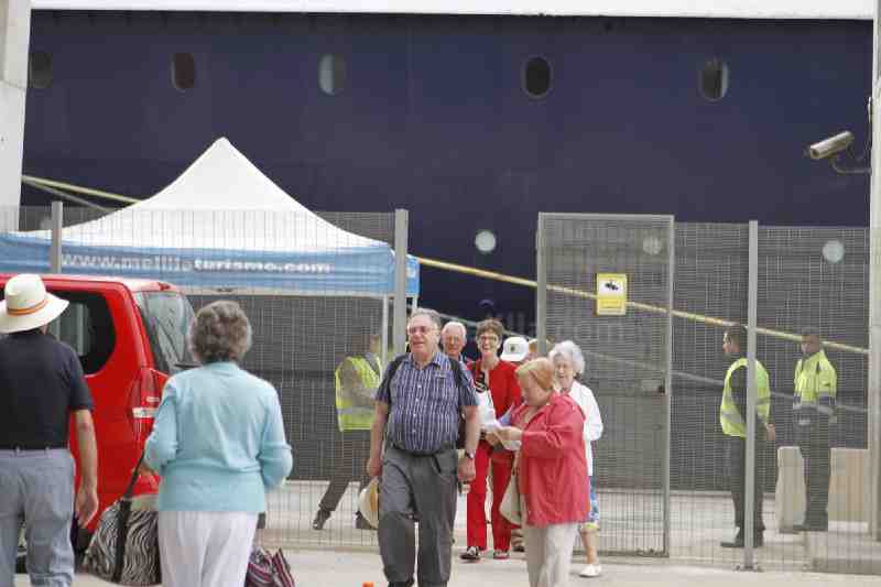 Llega a Melilla el "Saga Ruby", el segundo crucero de la temporada