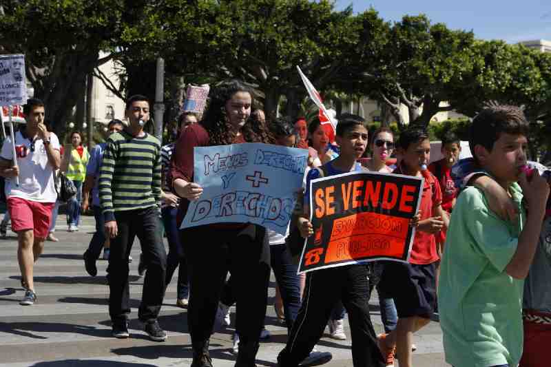El 68 % de los estudiantes no acude a clase en Melilla por la huelga